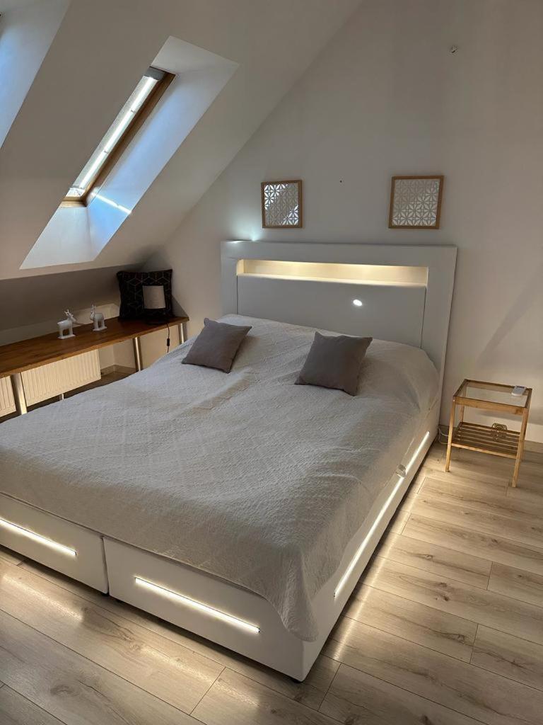 Apartament Aesthetic Tychy Ngoại thất bức ảnh